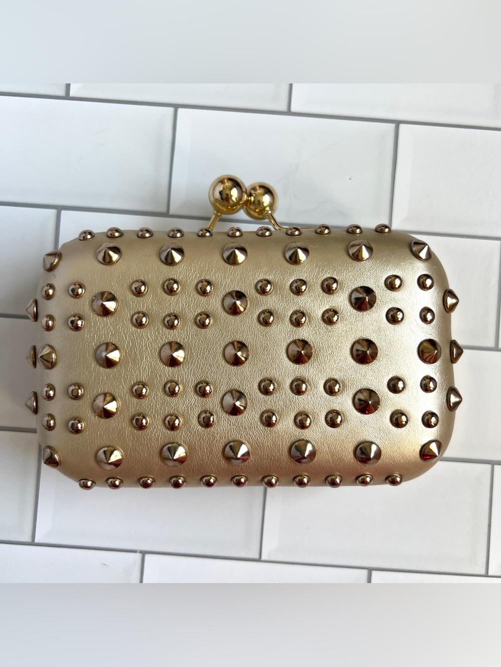 ✨ Gold Studded Clutch by MMS w/ Shoulder Chain Small Purse - Picture 7 of 9